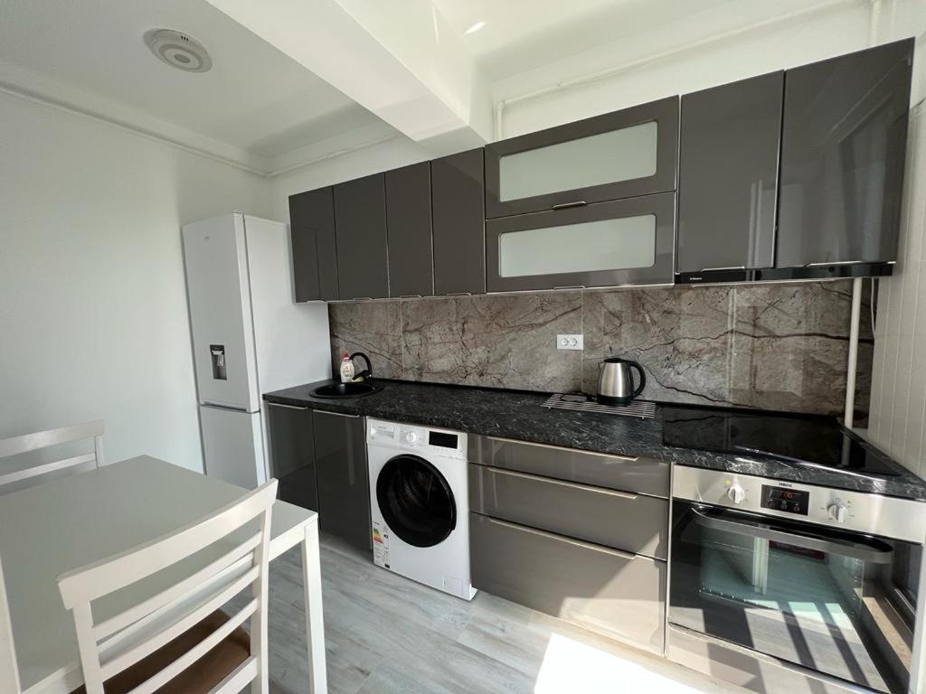 Urban Apartments And Studios - City Center Yaş Dış mekan fotoğraf