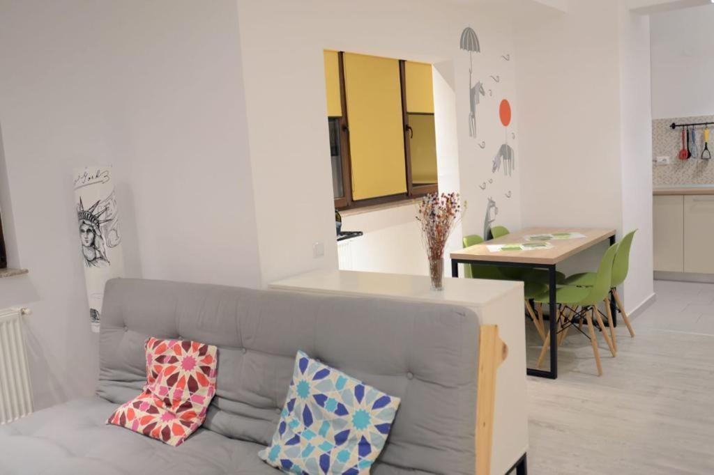 Urban Apartments And Studios - City Center Yaş Dış mekan fotoğraf
